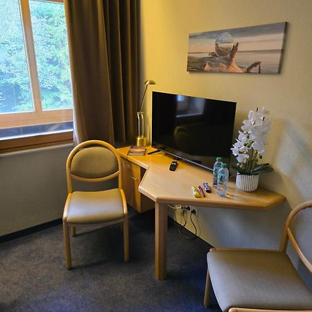 Gasthaus Pension Doerenkrug - Restaurant Augustdorf Ngoại thất bức ảnh